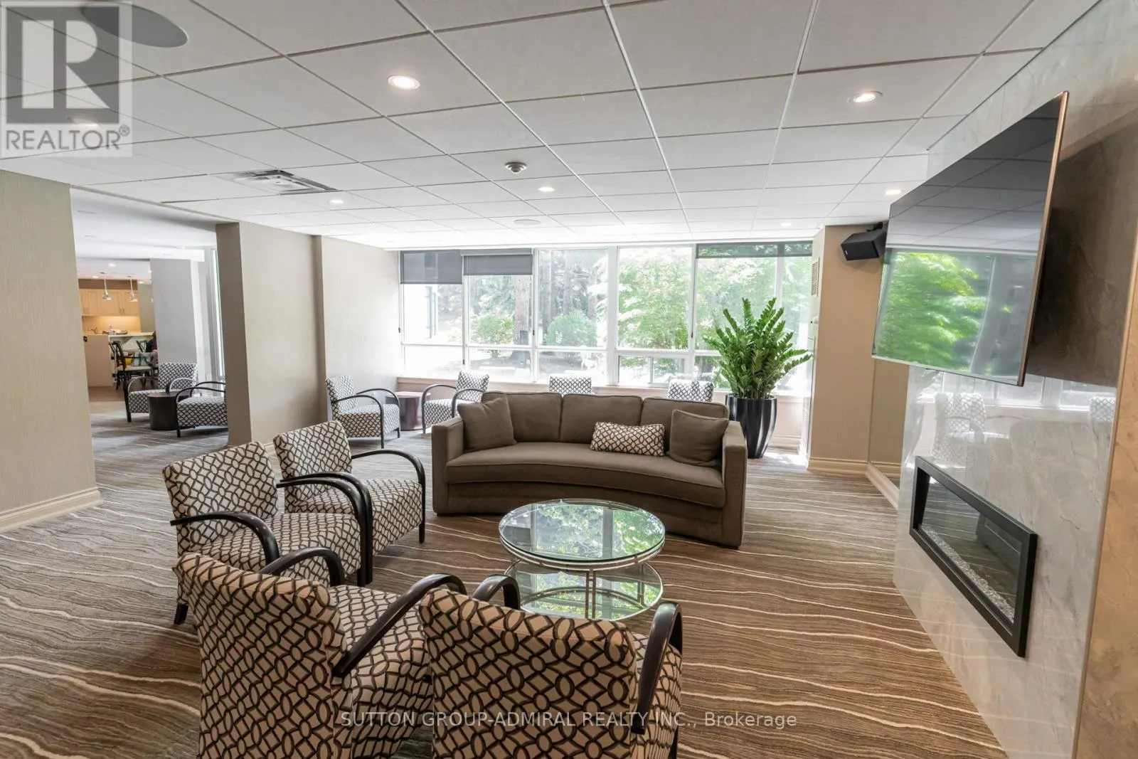 311 - 7250 YONGE STREET