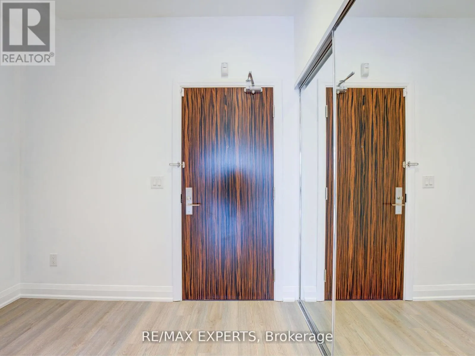 231 - 8763 BAYVIEW AVENUE W