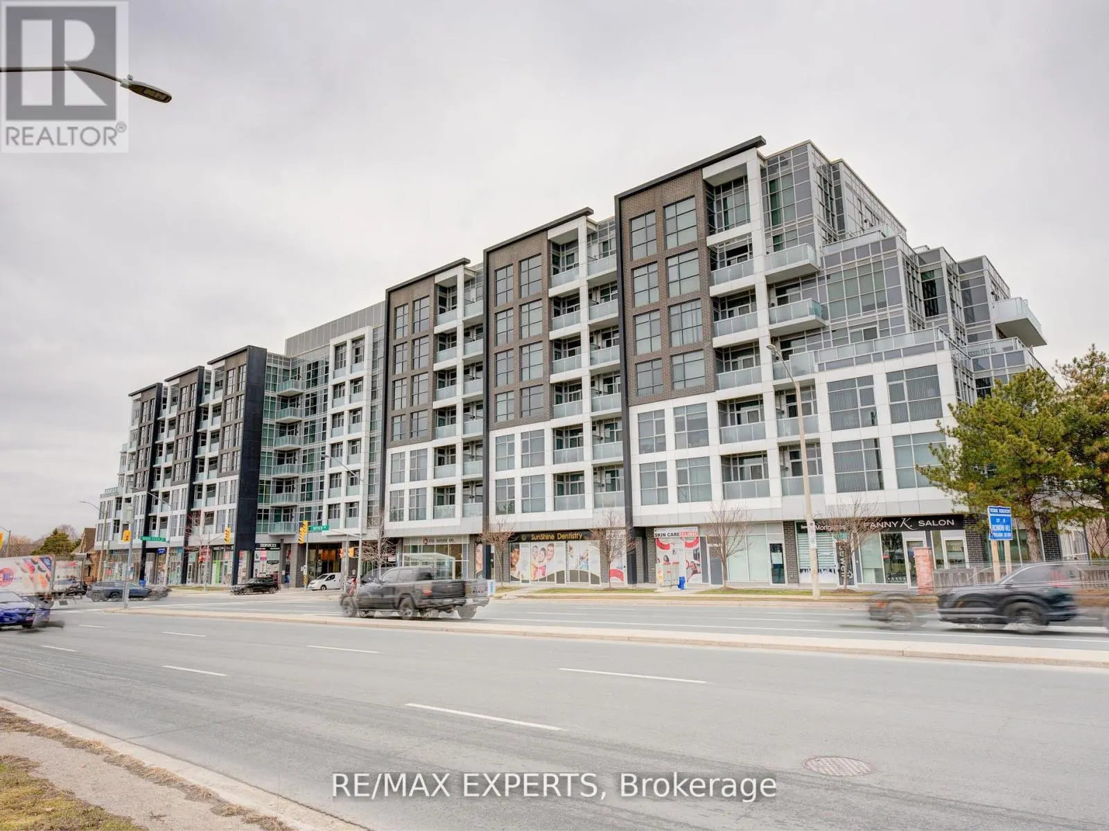 231 - 8763 BAYVIEW AVENUE W
