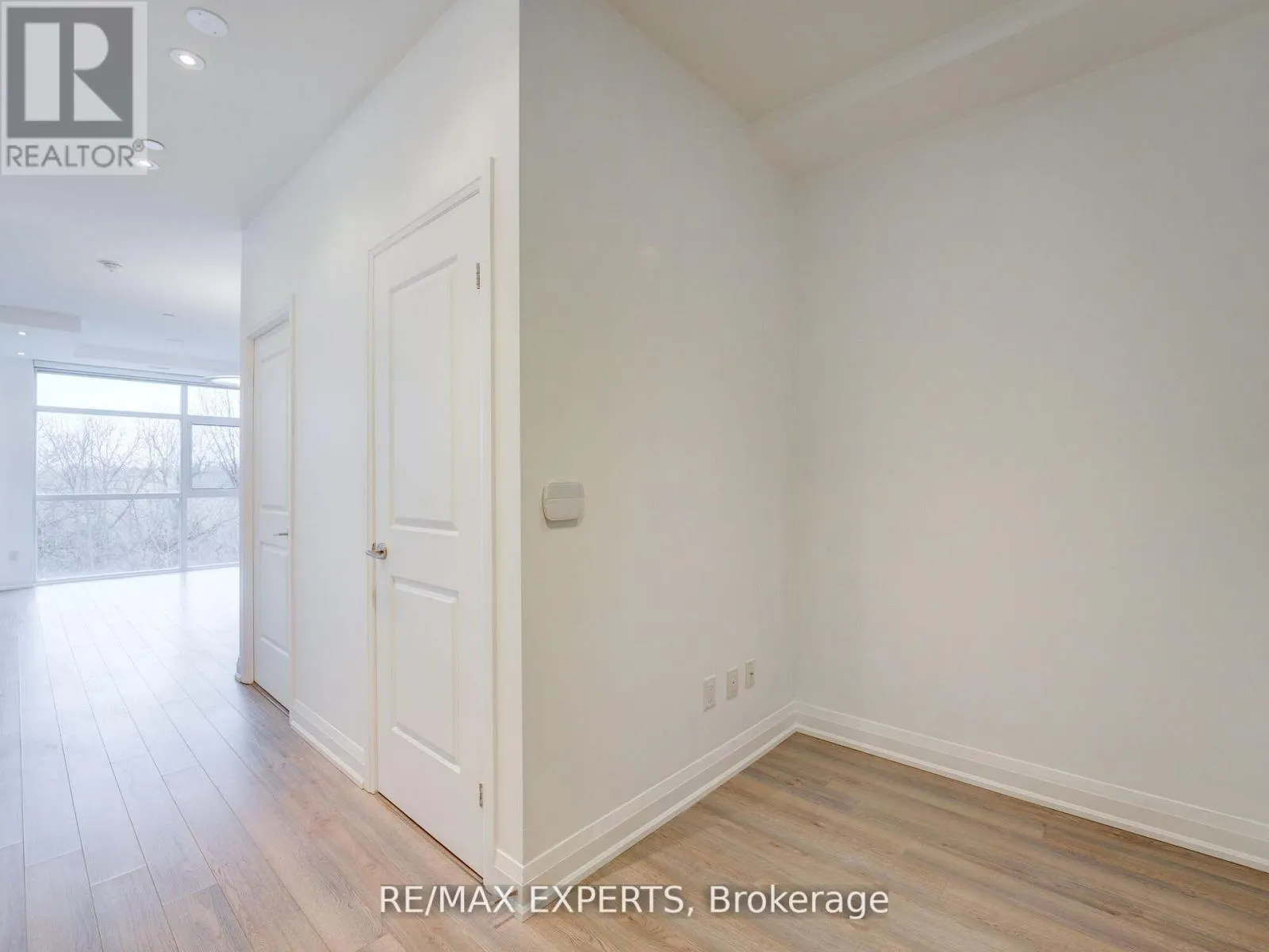 231 - 8763 BAYVIEW AVENUE W