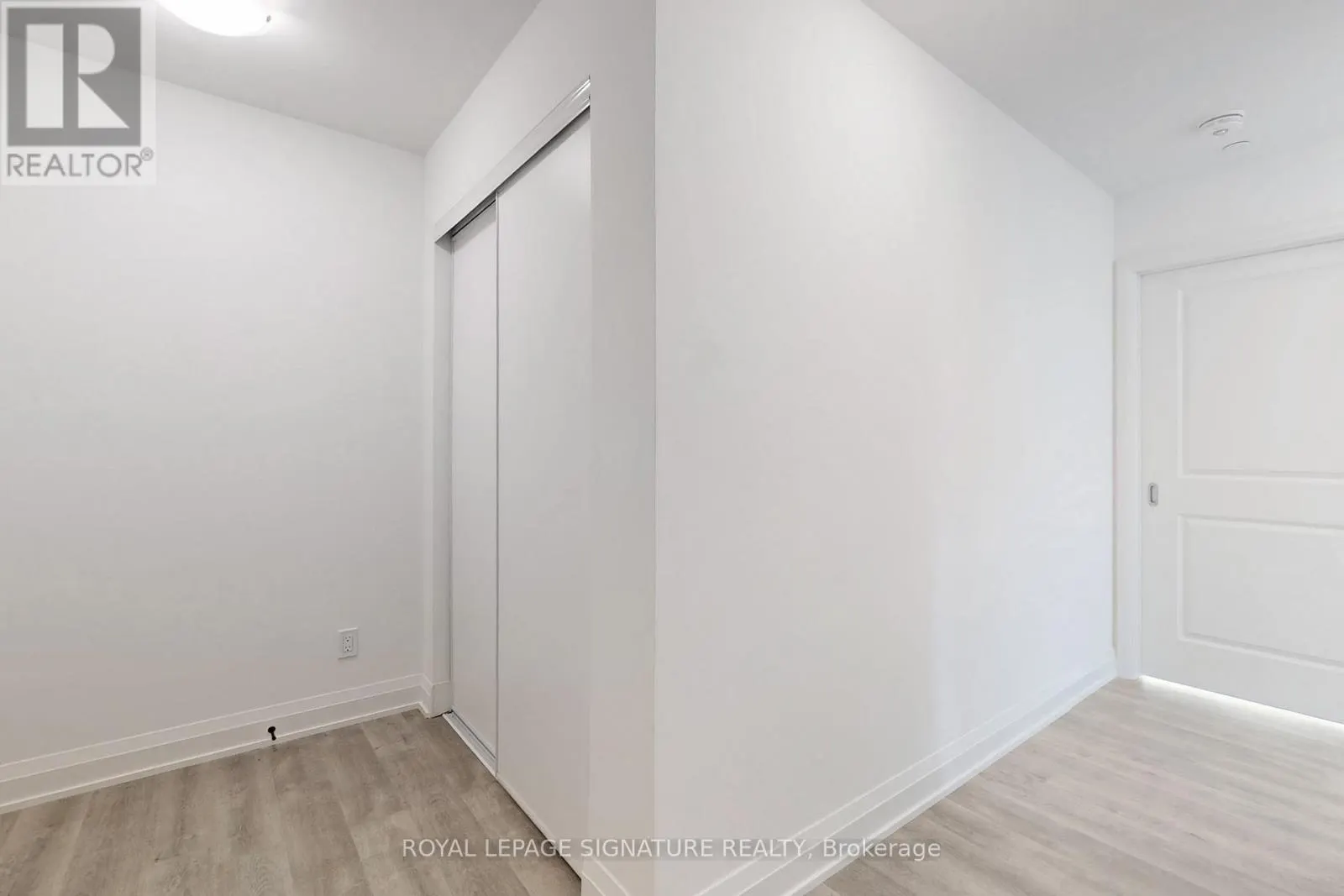 2612 - 56 ANDRE DE GRASSE STREET
