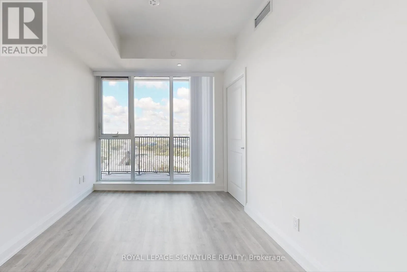 2612 - 56 ANDRE DE GRASSE STREET