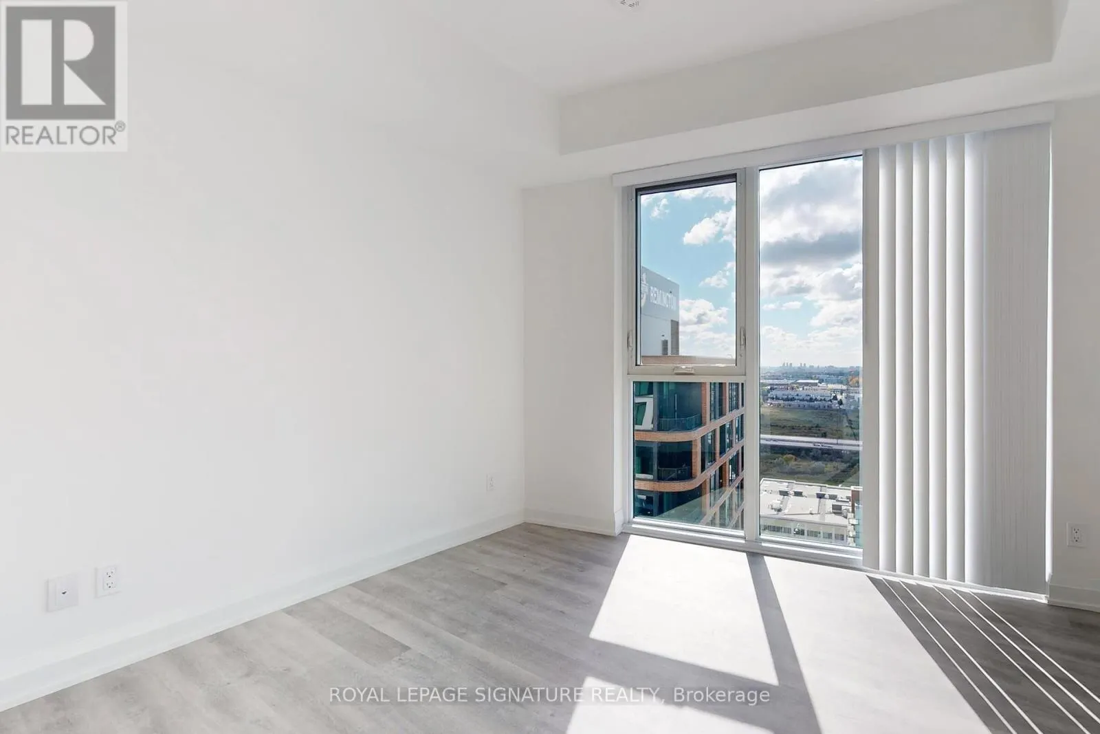 2612 - 56 ANDRE DE GRASSE STREET