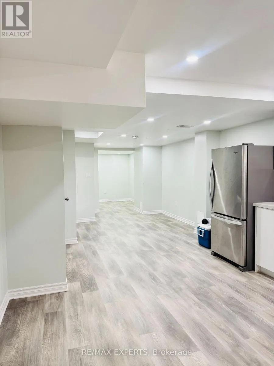 LOWER - 106 KNOTT END CRESCENT