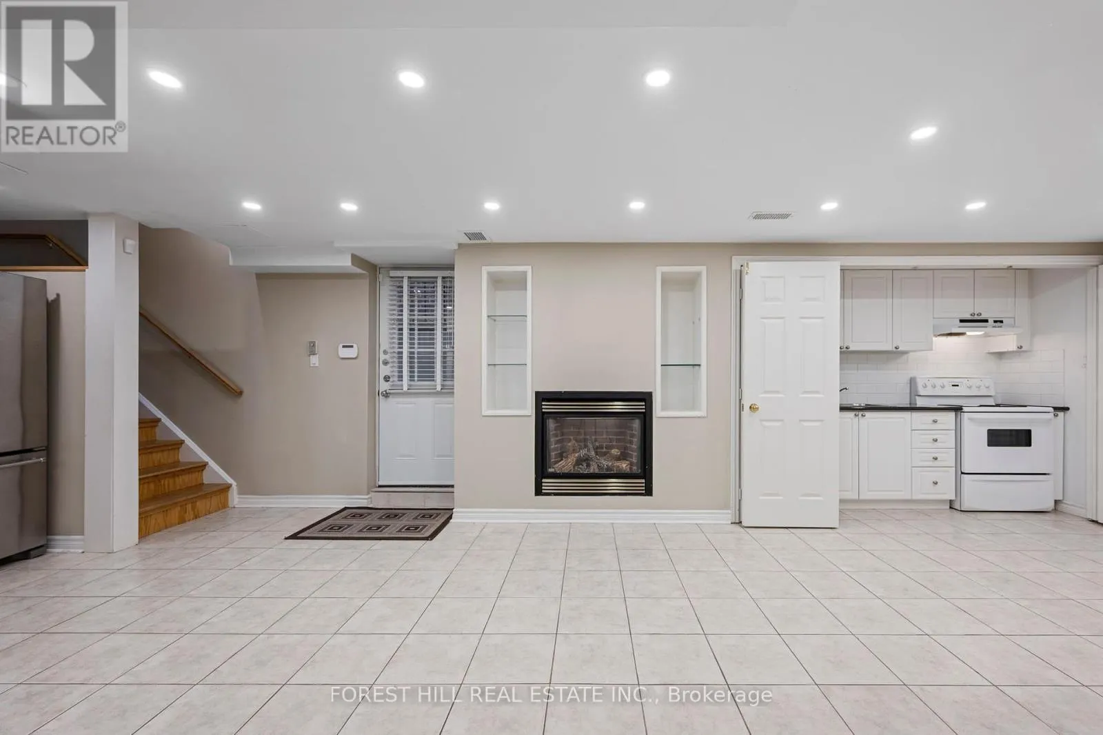 75 STRAUSS ROAD
