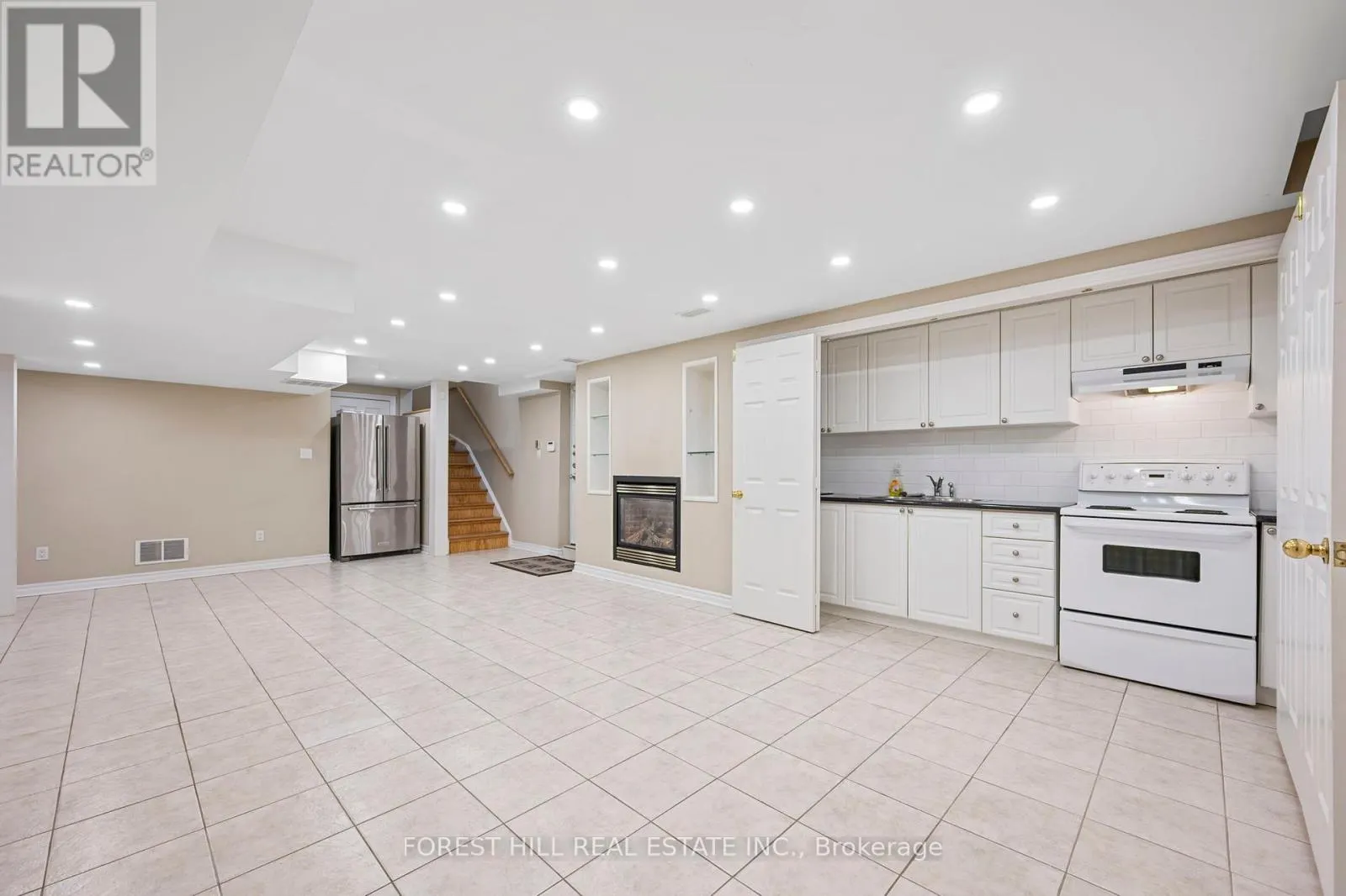 75 STRAUSS ROAD