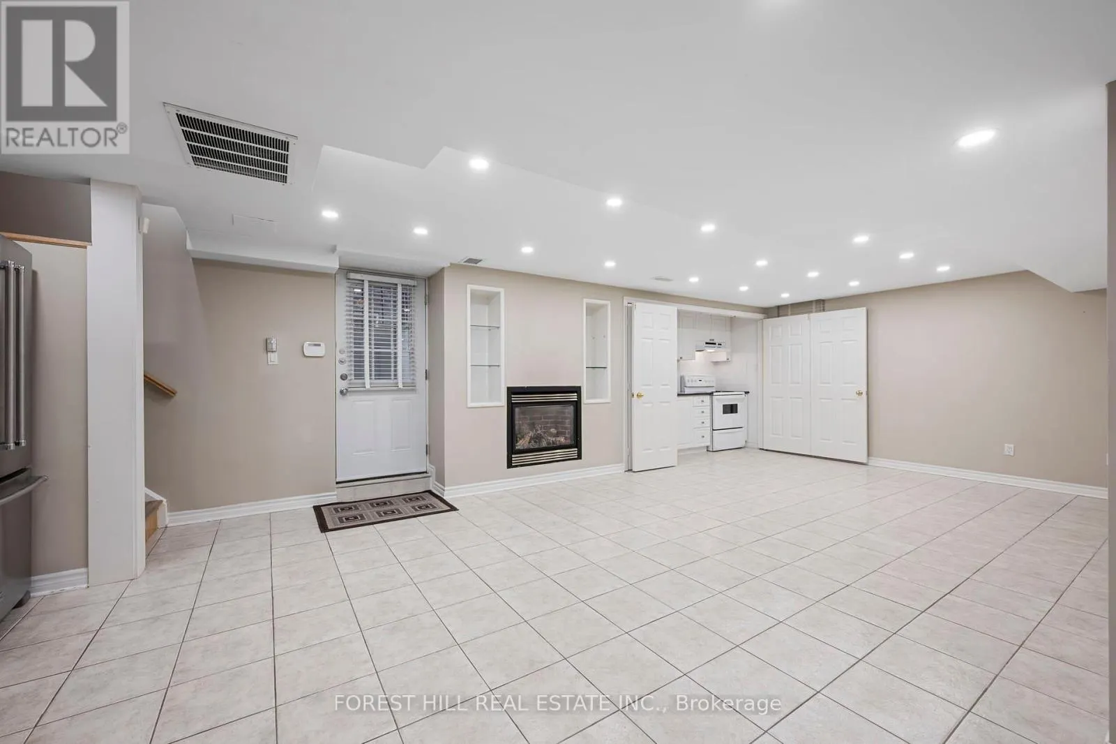 75 STRAUSS ROAD