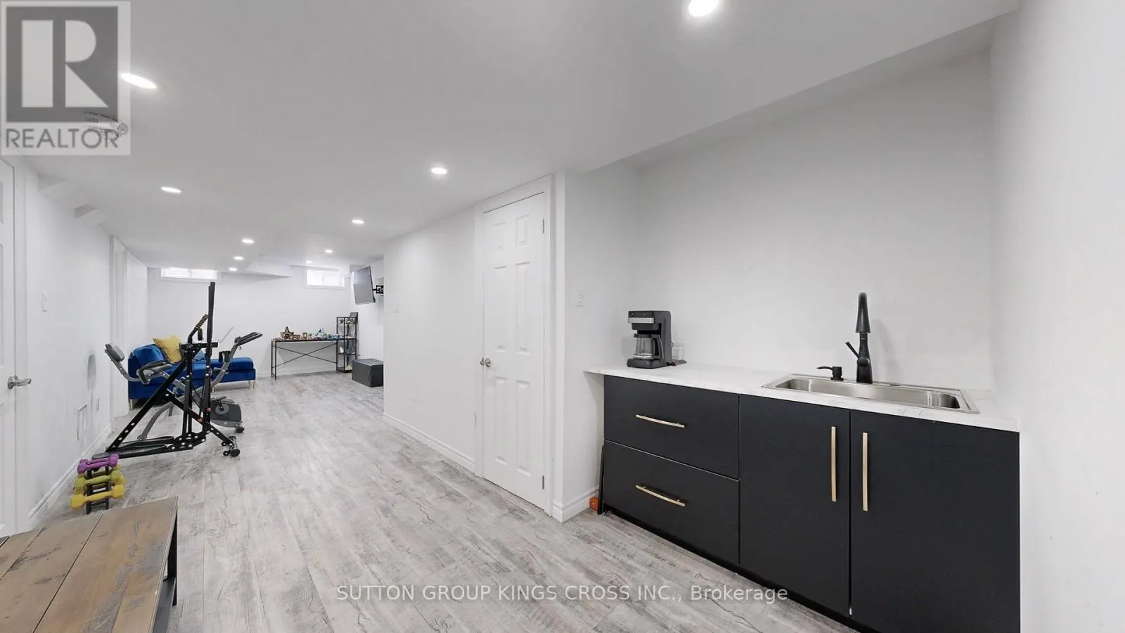 119 WAGNER CRESCENT