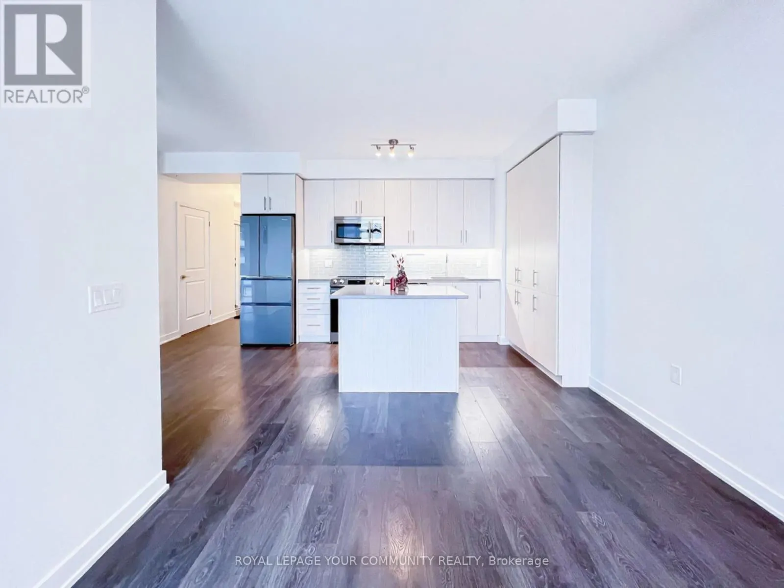 1501 - 75 ONEIDA CRESCENT
