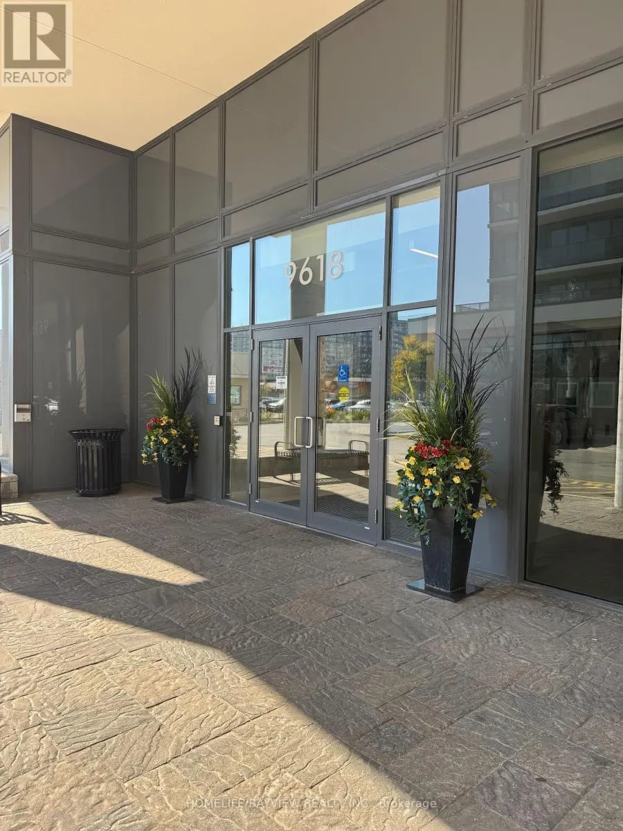 316 - 9618 YONGE STREET