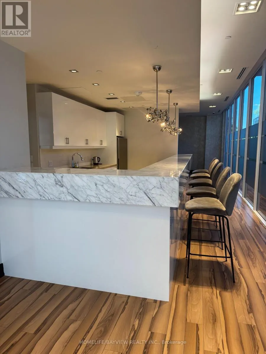 316 - 9618 YONGE STREET