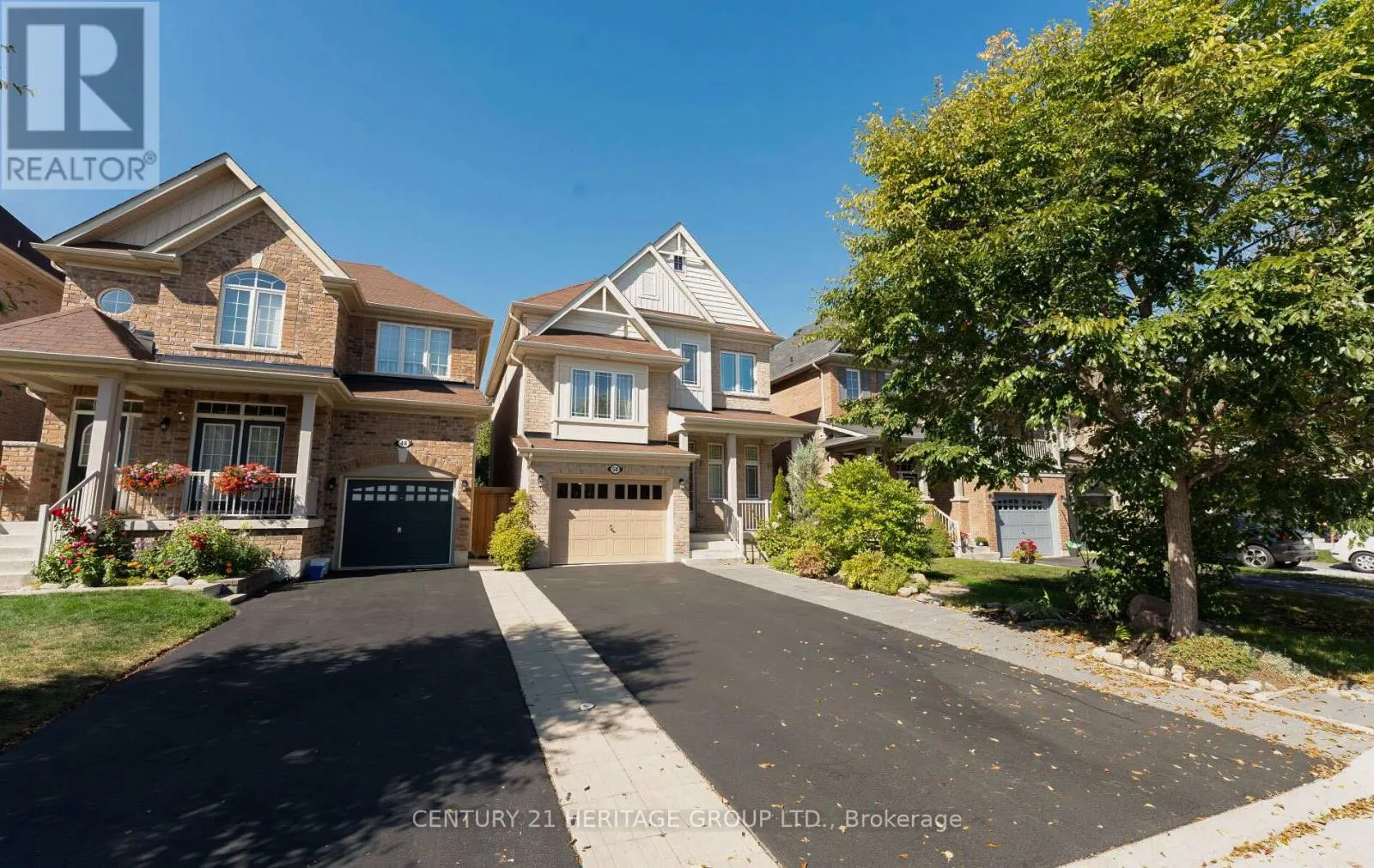 UPPER - 50 SYDIE LANE