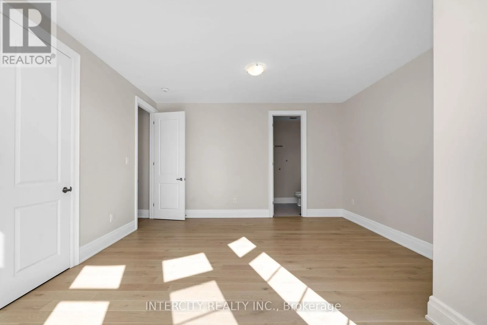 2 PINE HEIGHTS DRIVE