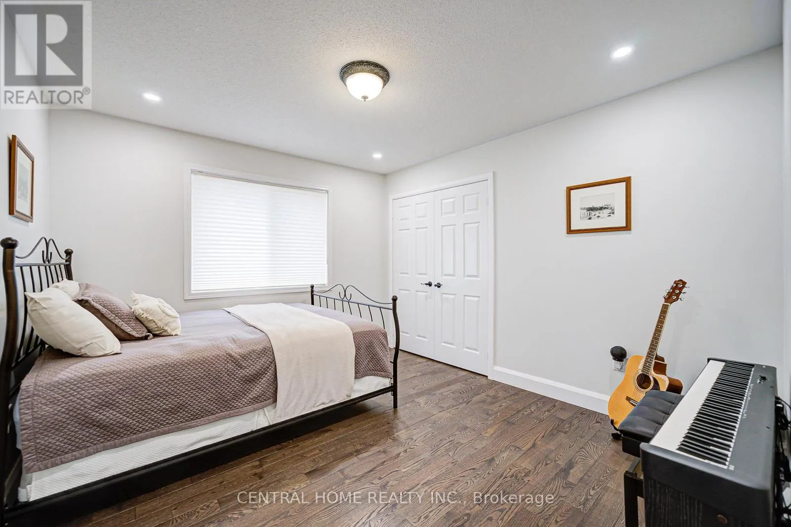 116 WOOD RIM DRIVE