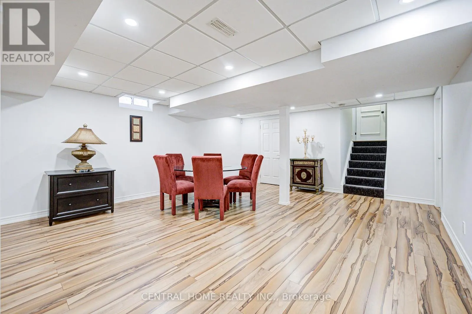 116 WOOD RIM DRIVE