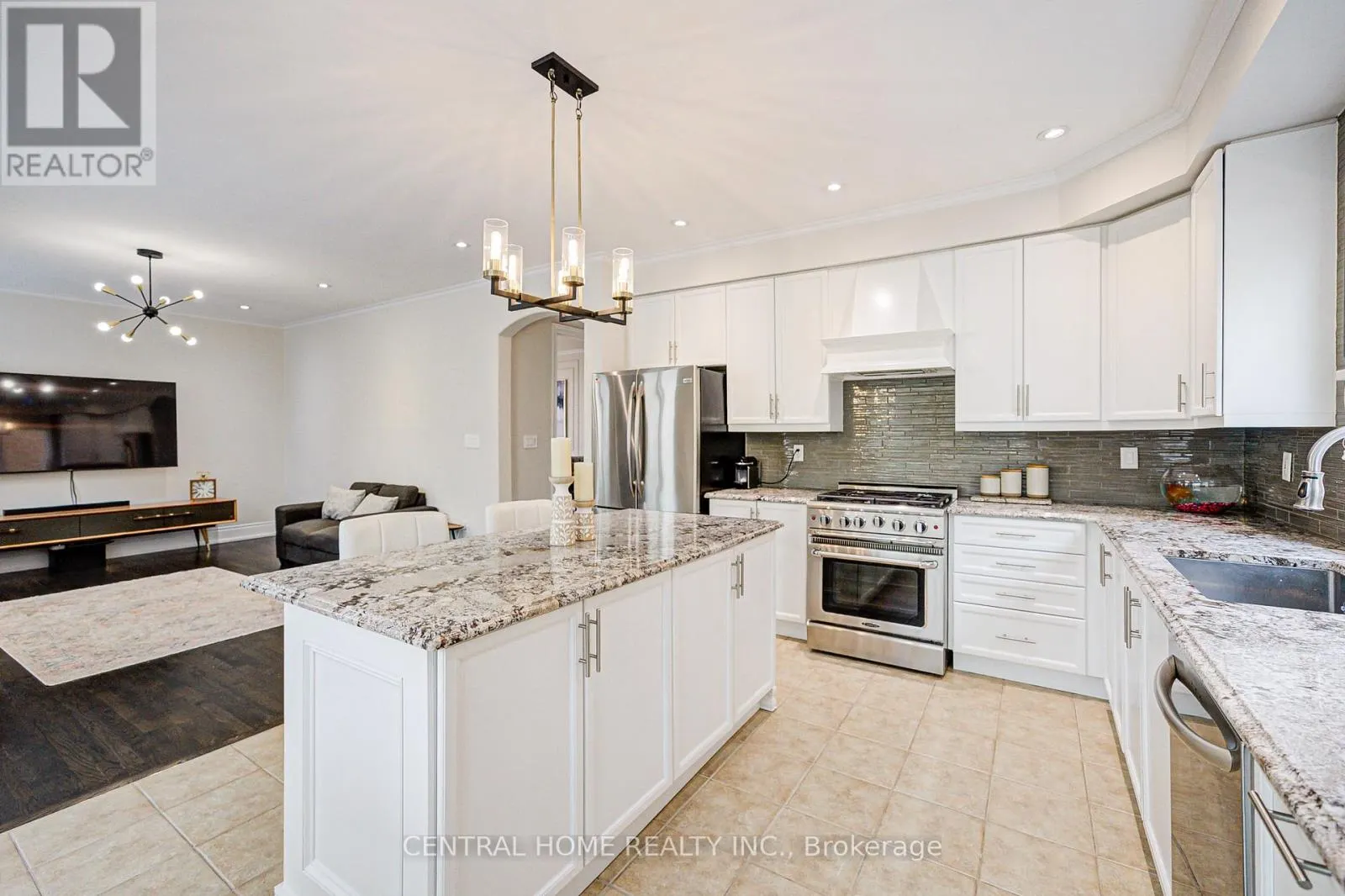 116 WOOD RIM DRIVE