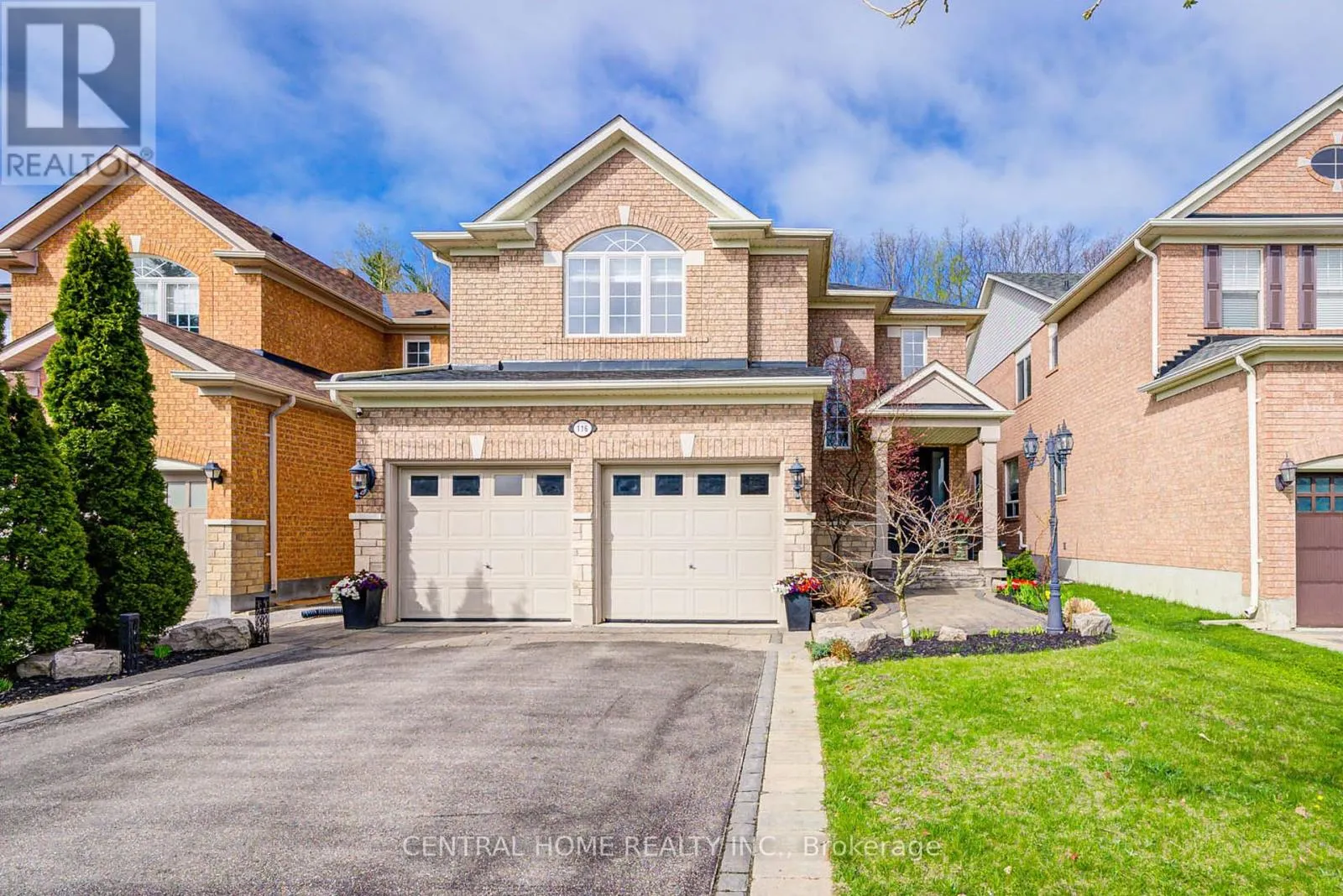 116 WOOD RIM DRIVE