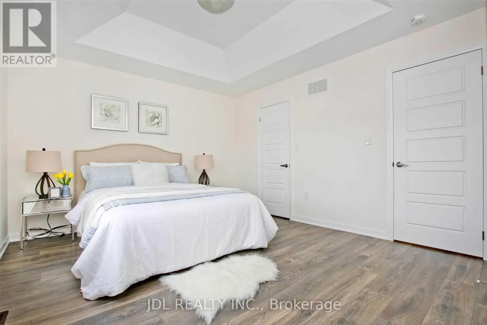 16 CASELY AVENUE
