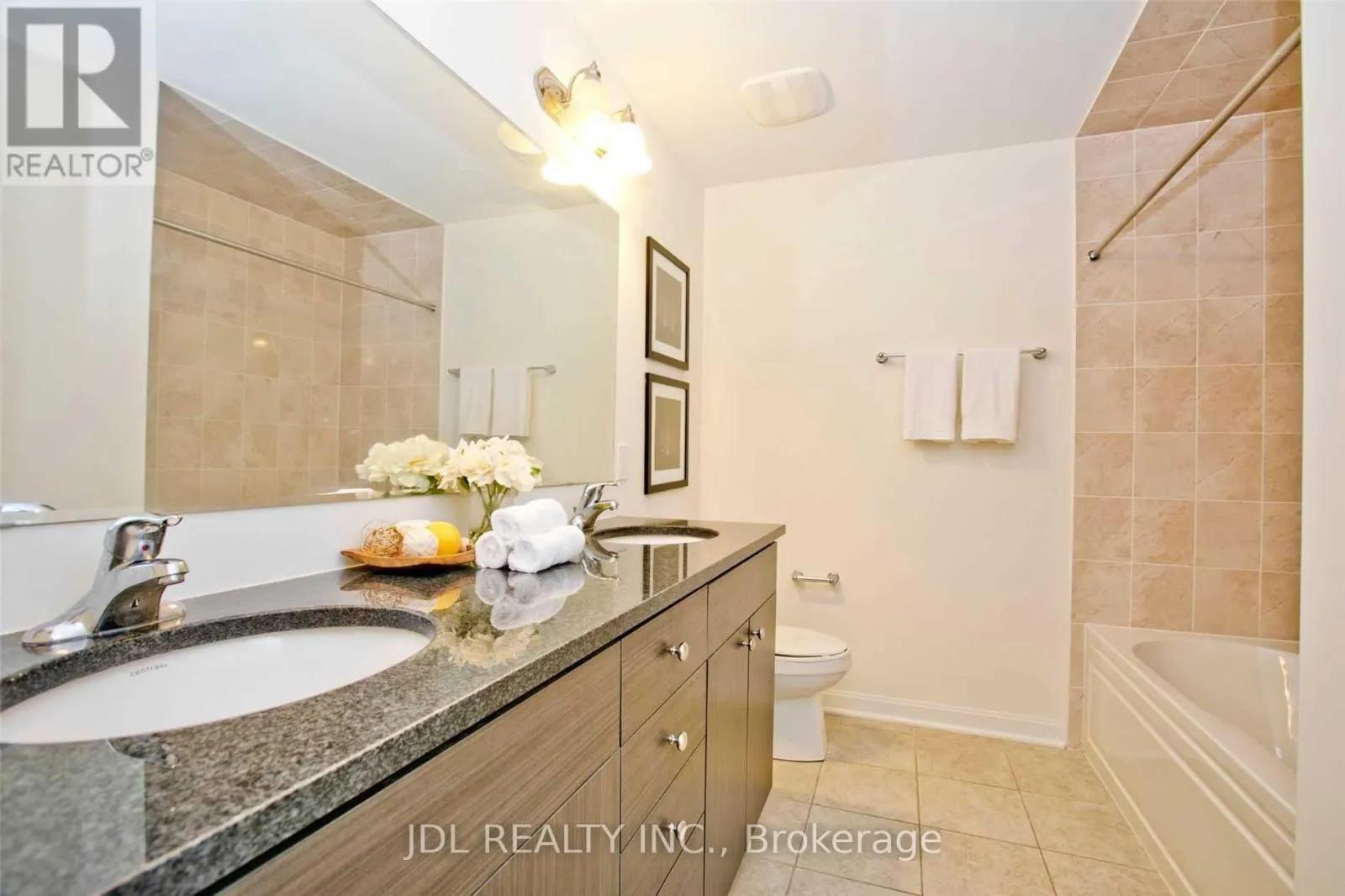16 CASELY AVENUE