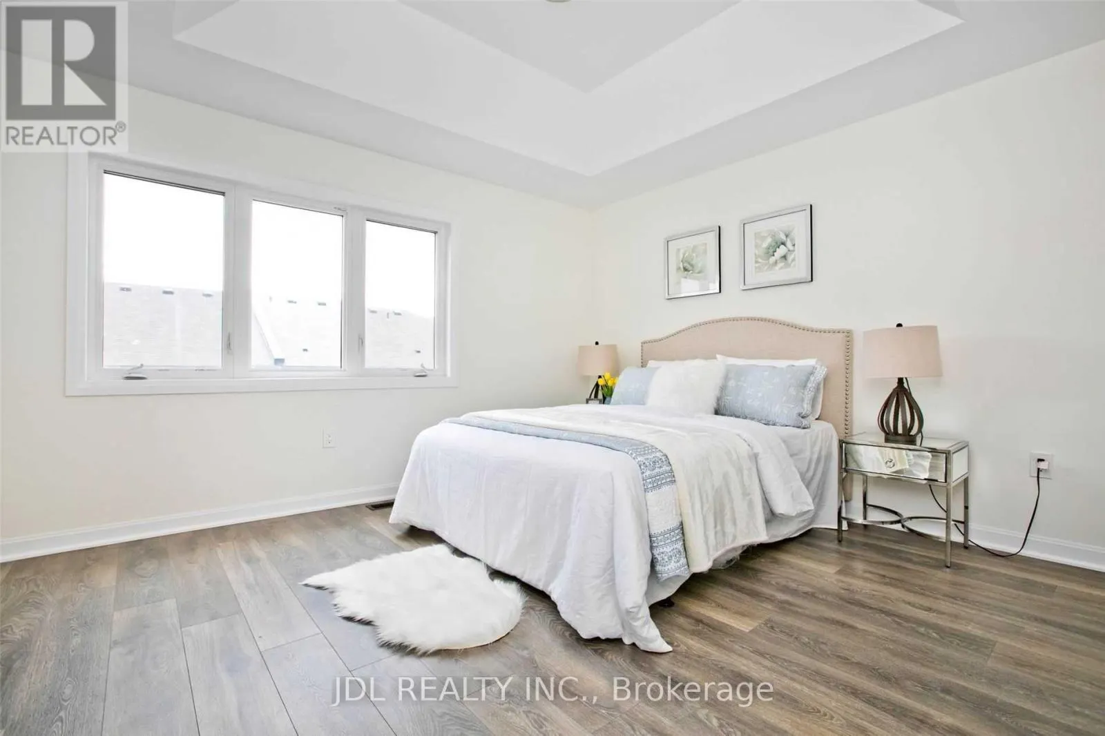 16 CASELY AVENUE