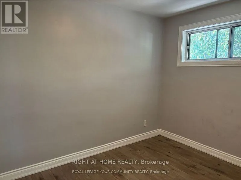 211 AXMINSTER DRIVE