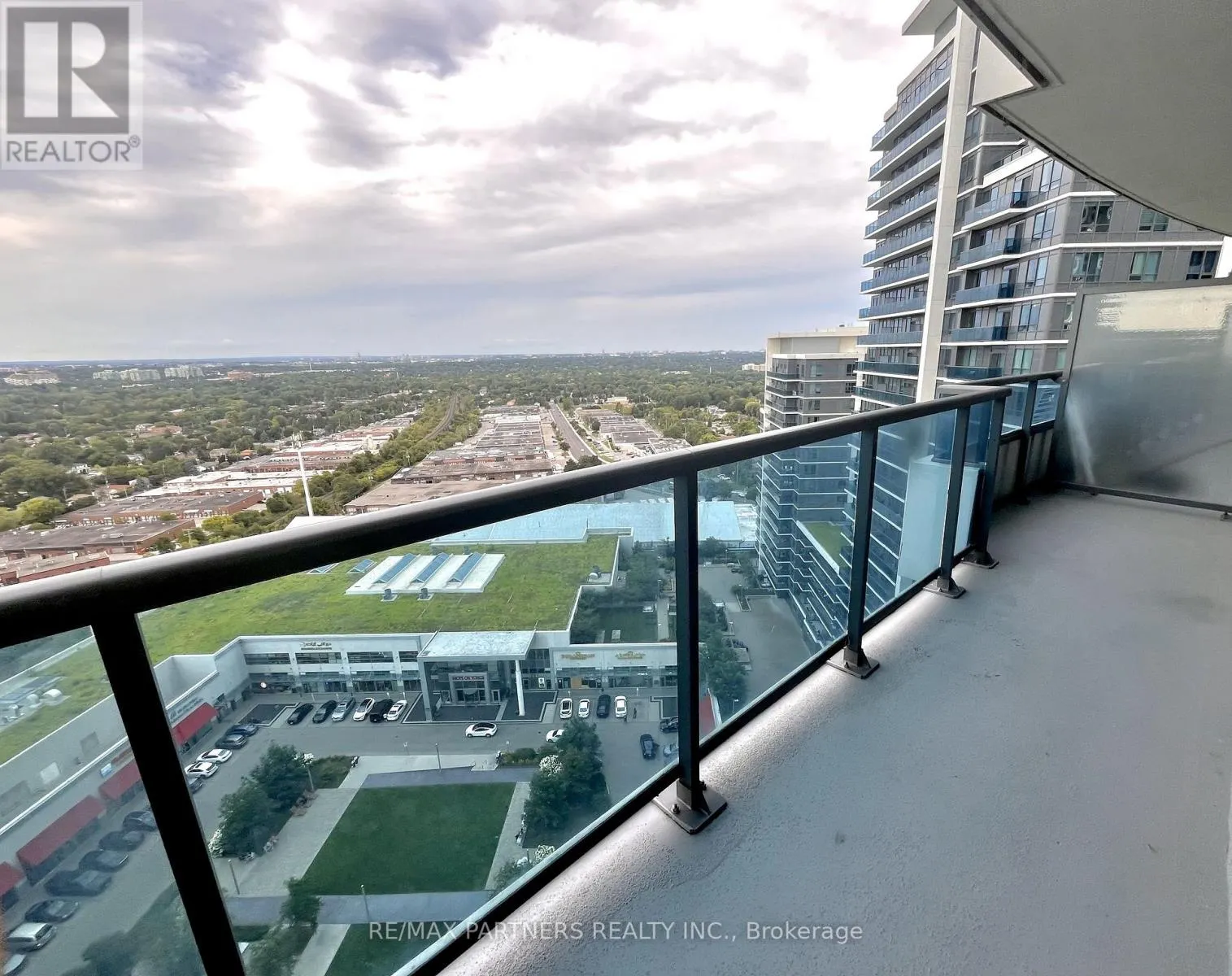 1903 - 7171 YONGE STREET