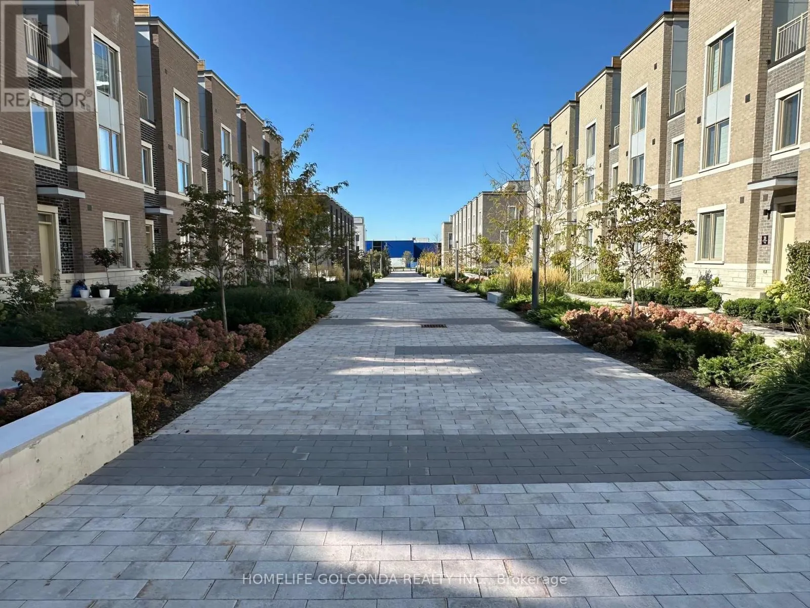 149 - 31 ALMOND BLOSSOM MEWS