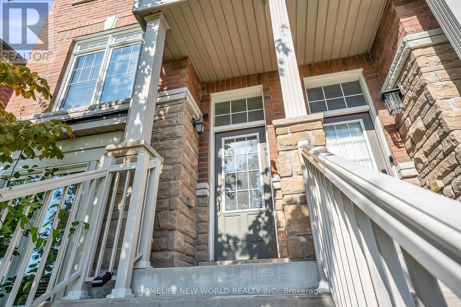 193 DUNDAS WAY