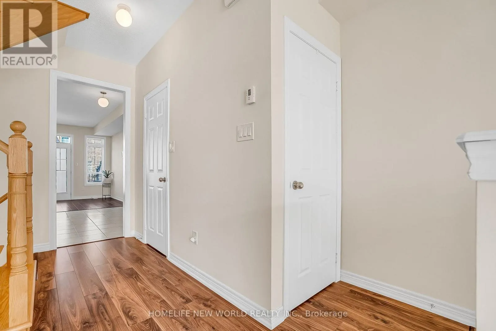 193 DUNDAS WAY