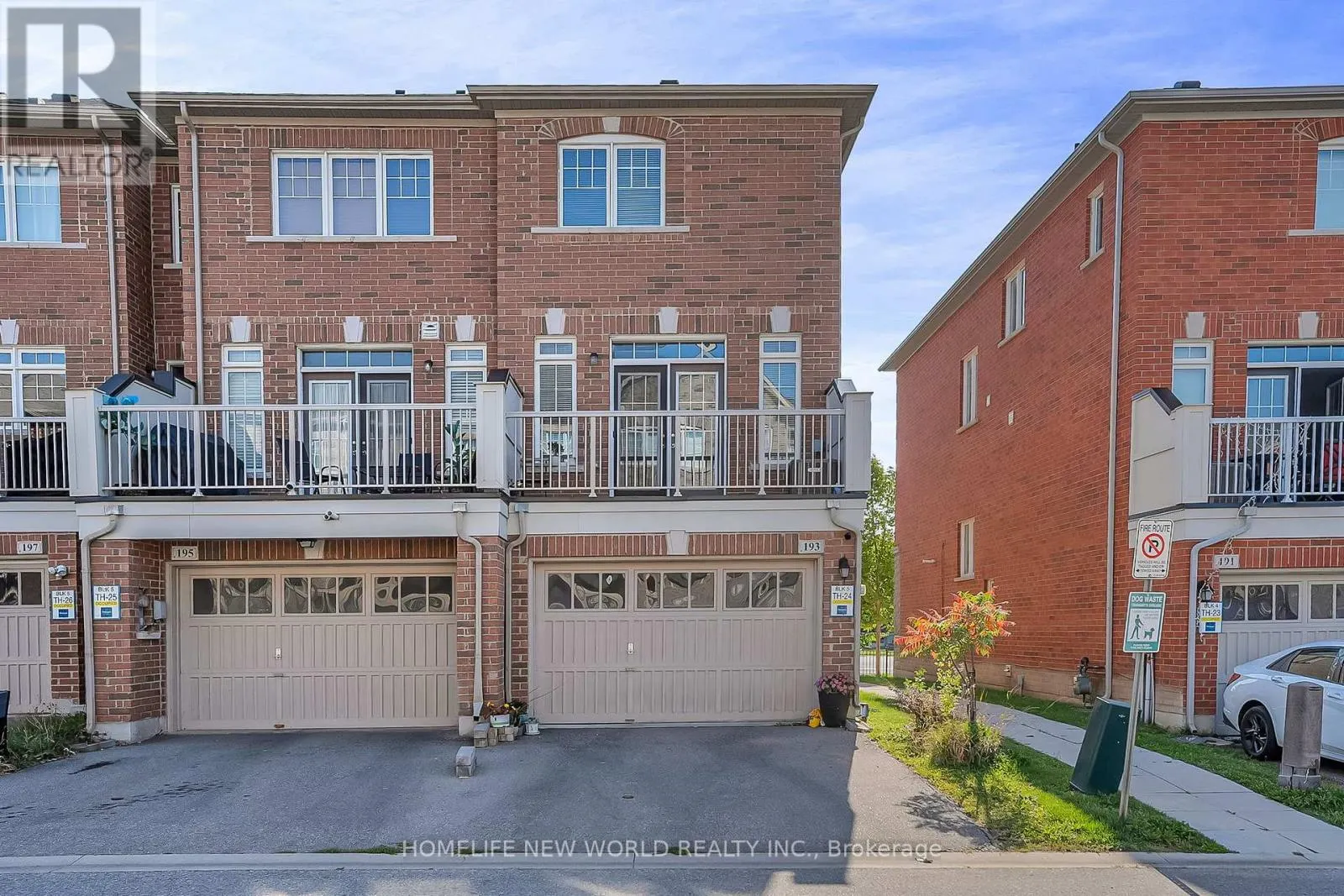 193 DUNDAS WAY