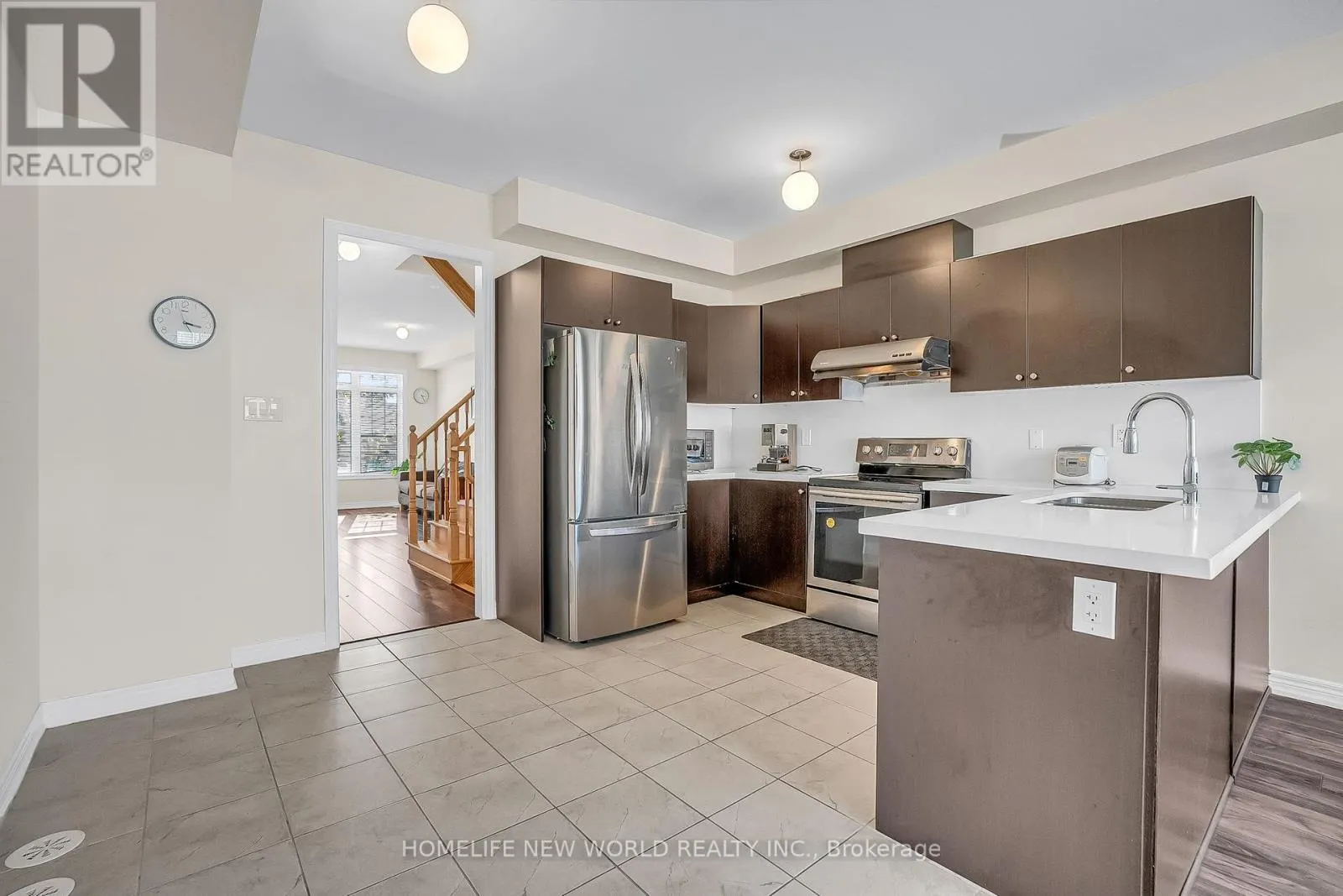 193 DUNDAS WAY