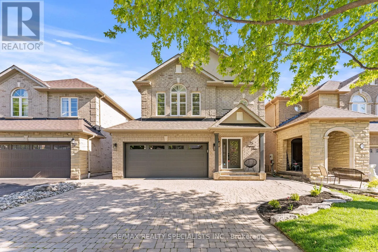 25 GRAPEVINE DRIVE