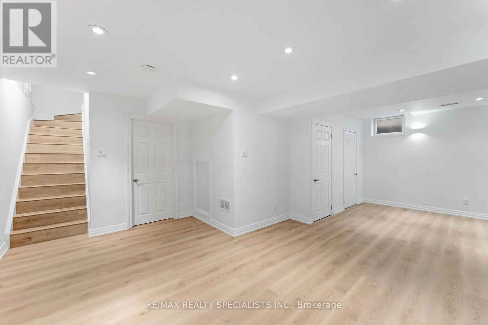 25 GRAPEVINE DRIVE