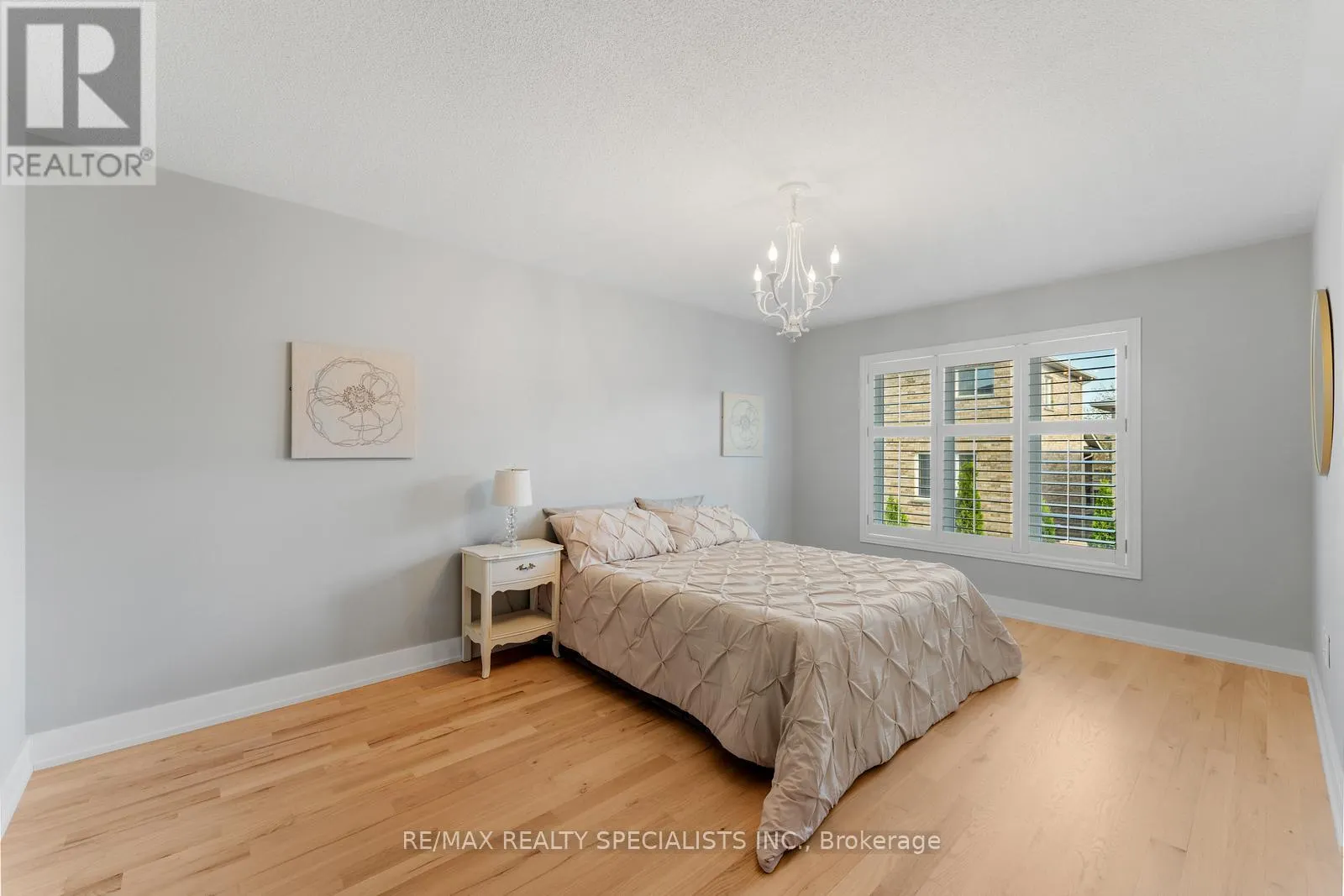 25 GRAPEVINE DRIVE