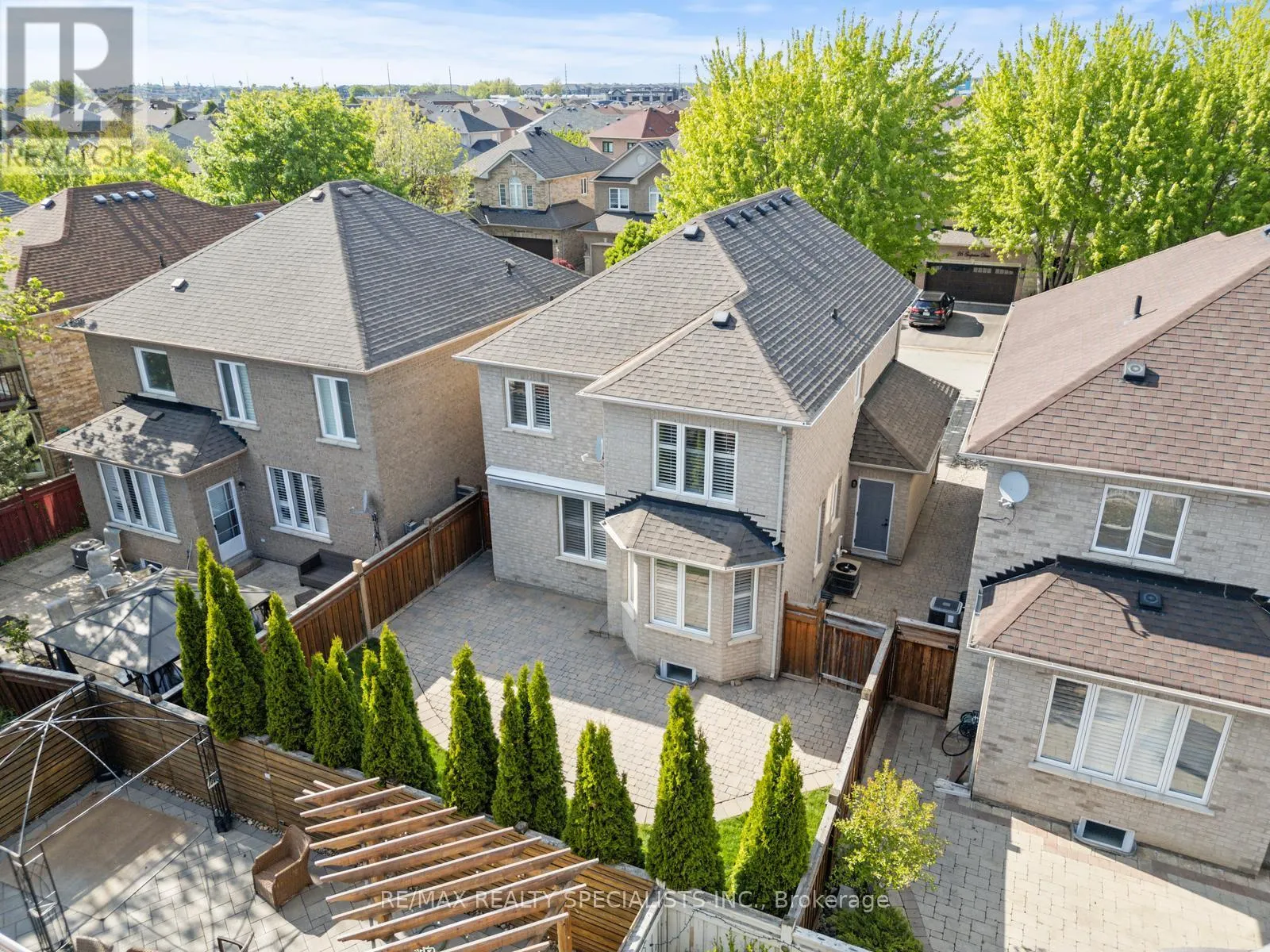 25 GRAPEVINE DRIVE