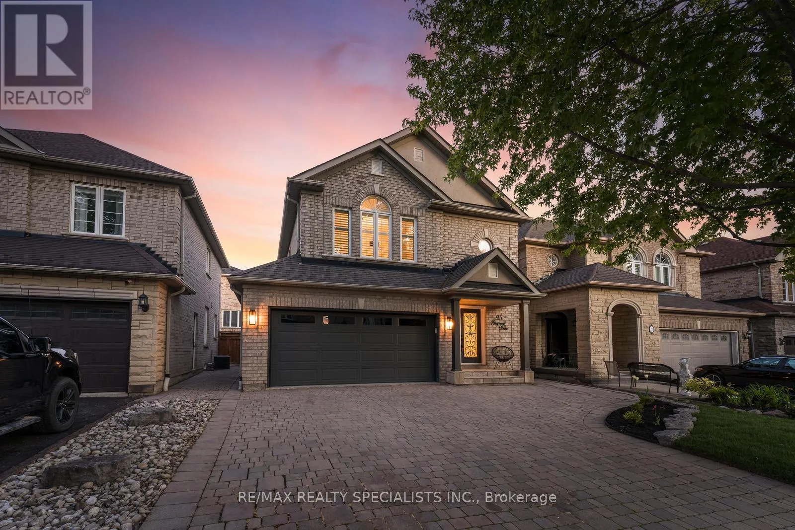 25 GRAPEVINE DRIVE
