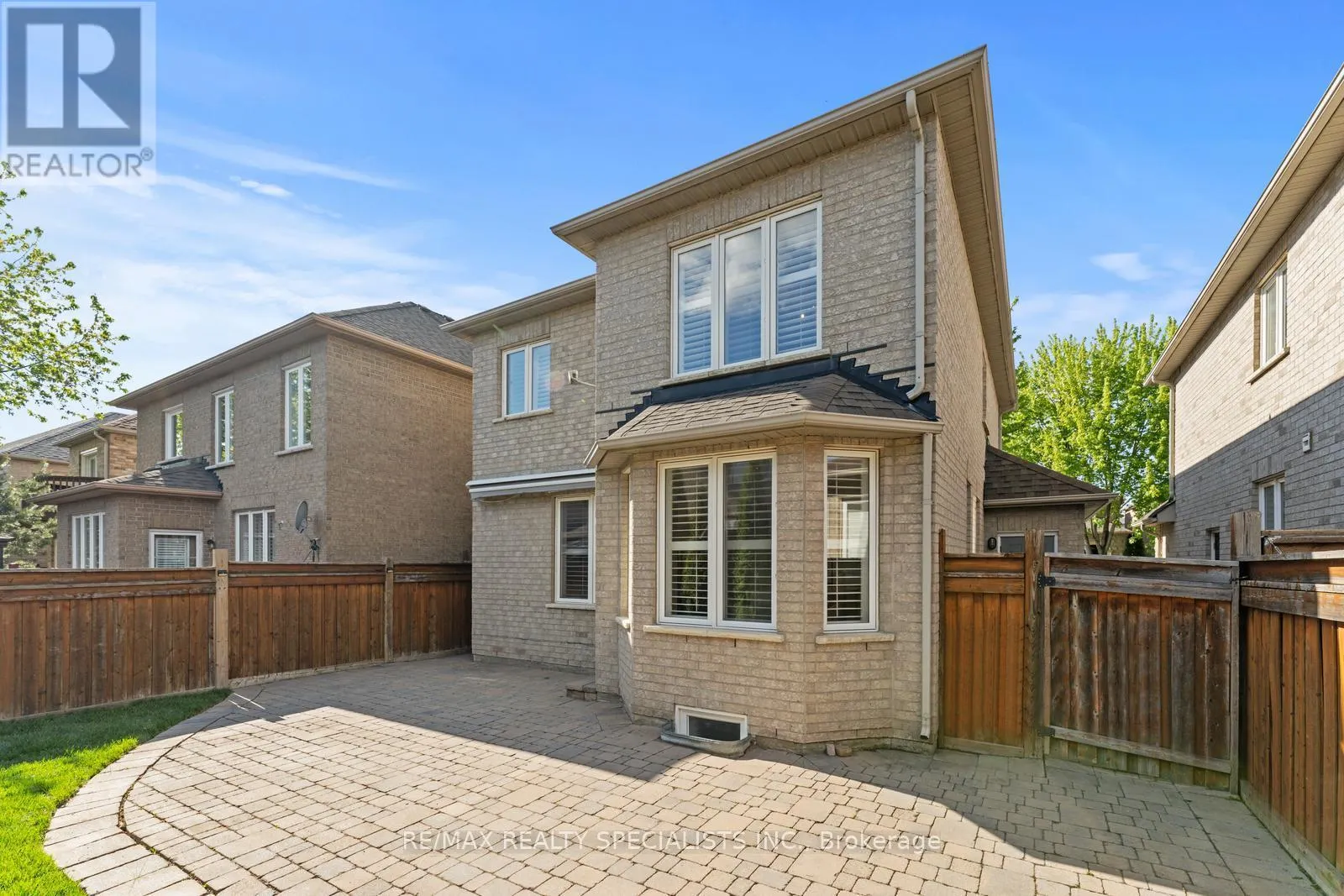 25 GRAPEVINE DRIVE