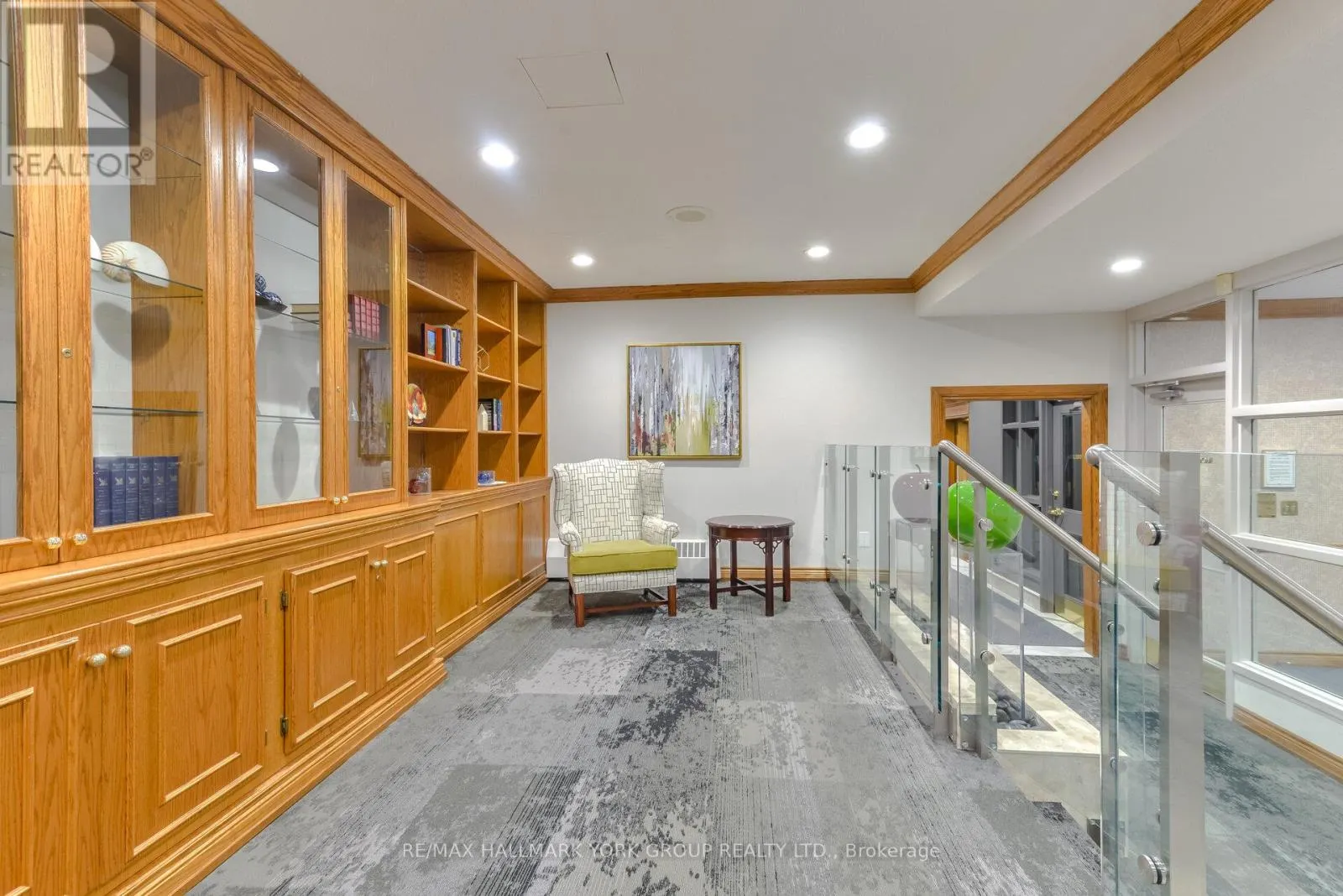 1413 - 100 OBSERVATORY LANE