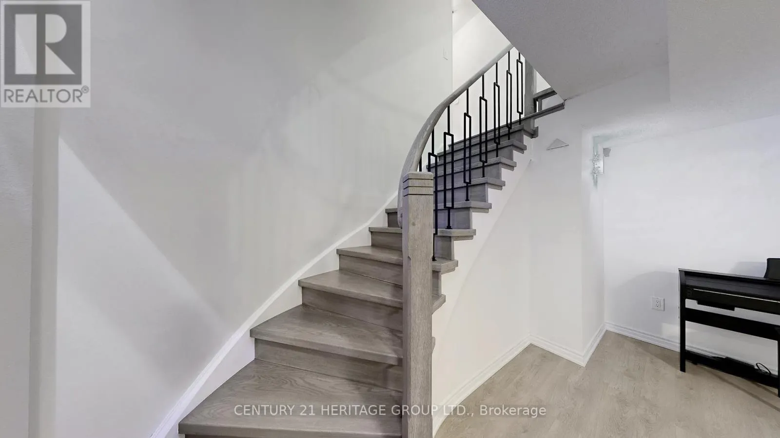 103 GARYSCHOLL ROAD