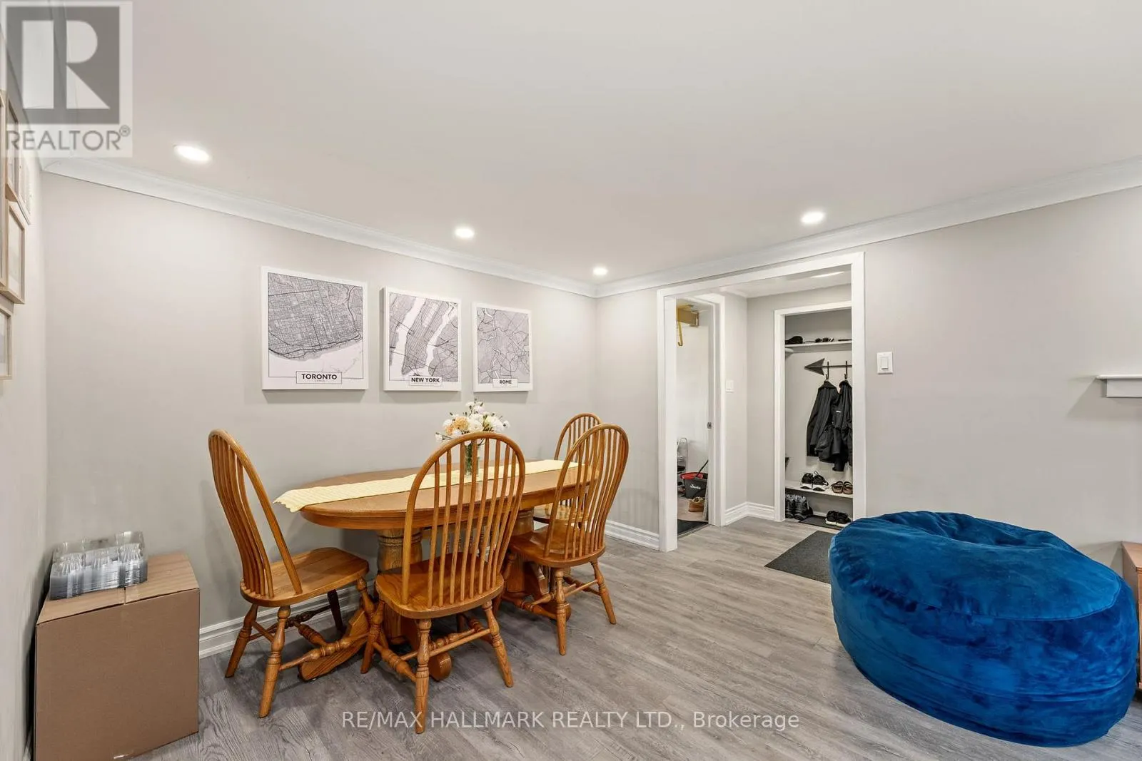 41 SHIRLEA BOULEVARD