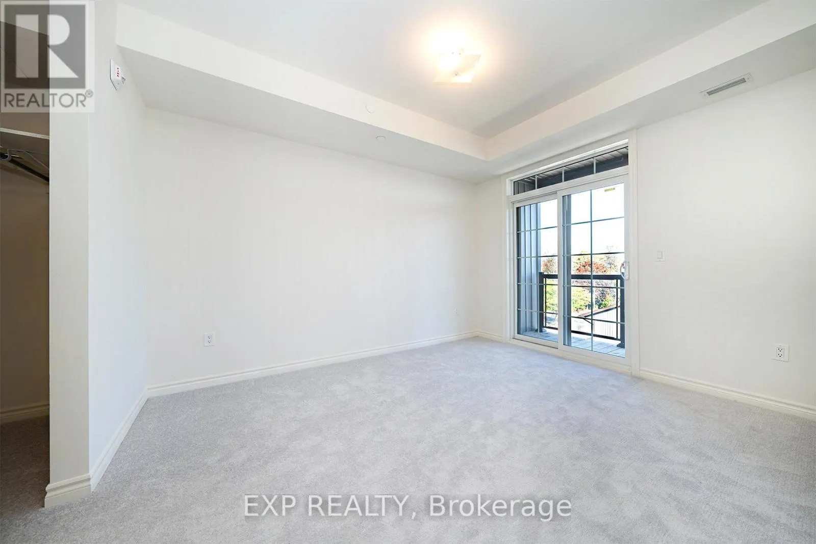 407 - 110 GREW BOULEVARD