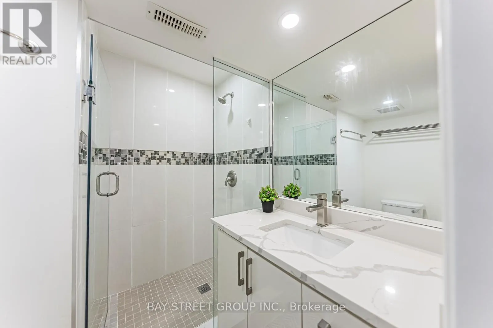 43 SHERWOOD FOREST DRIVE