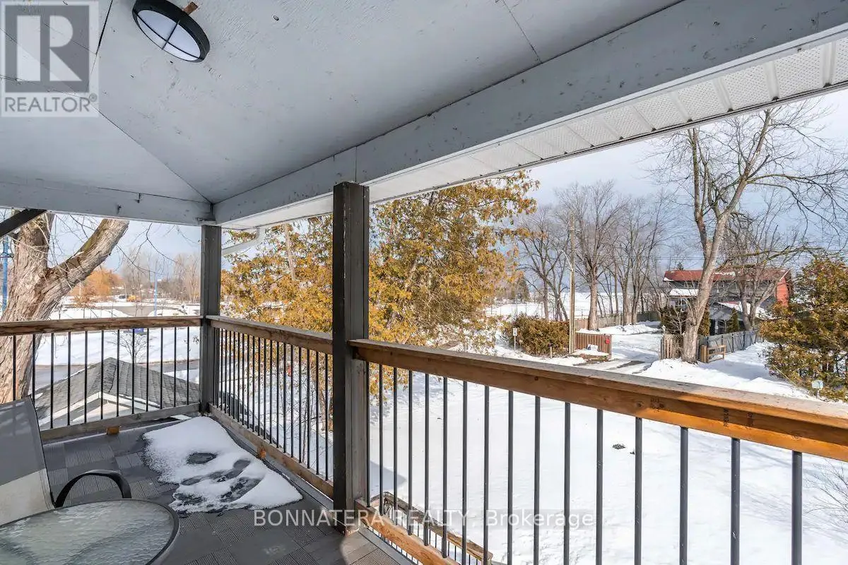 687 INNISFIL BEACH ROAD
