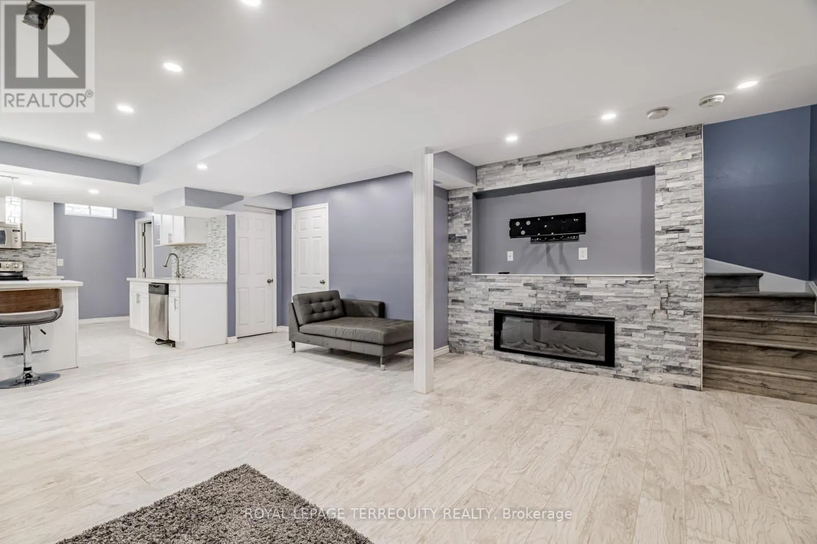 BSMT - 60 KAITLIN DRIVE