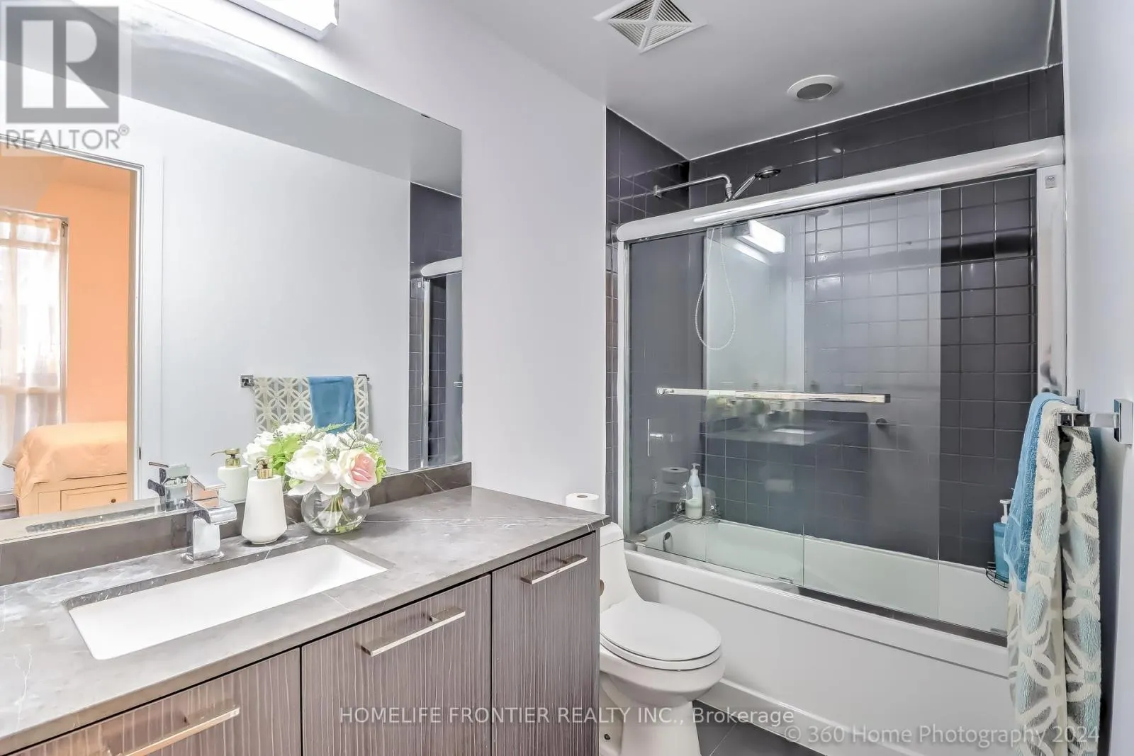 344 - 9471 YONGE STREET