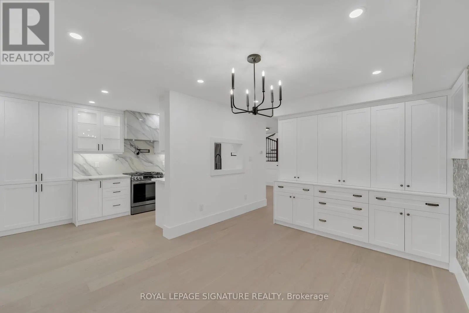 15 NATIONAL PINE DRIVE