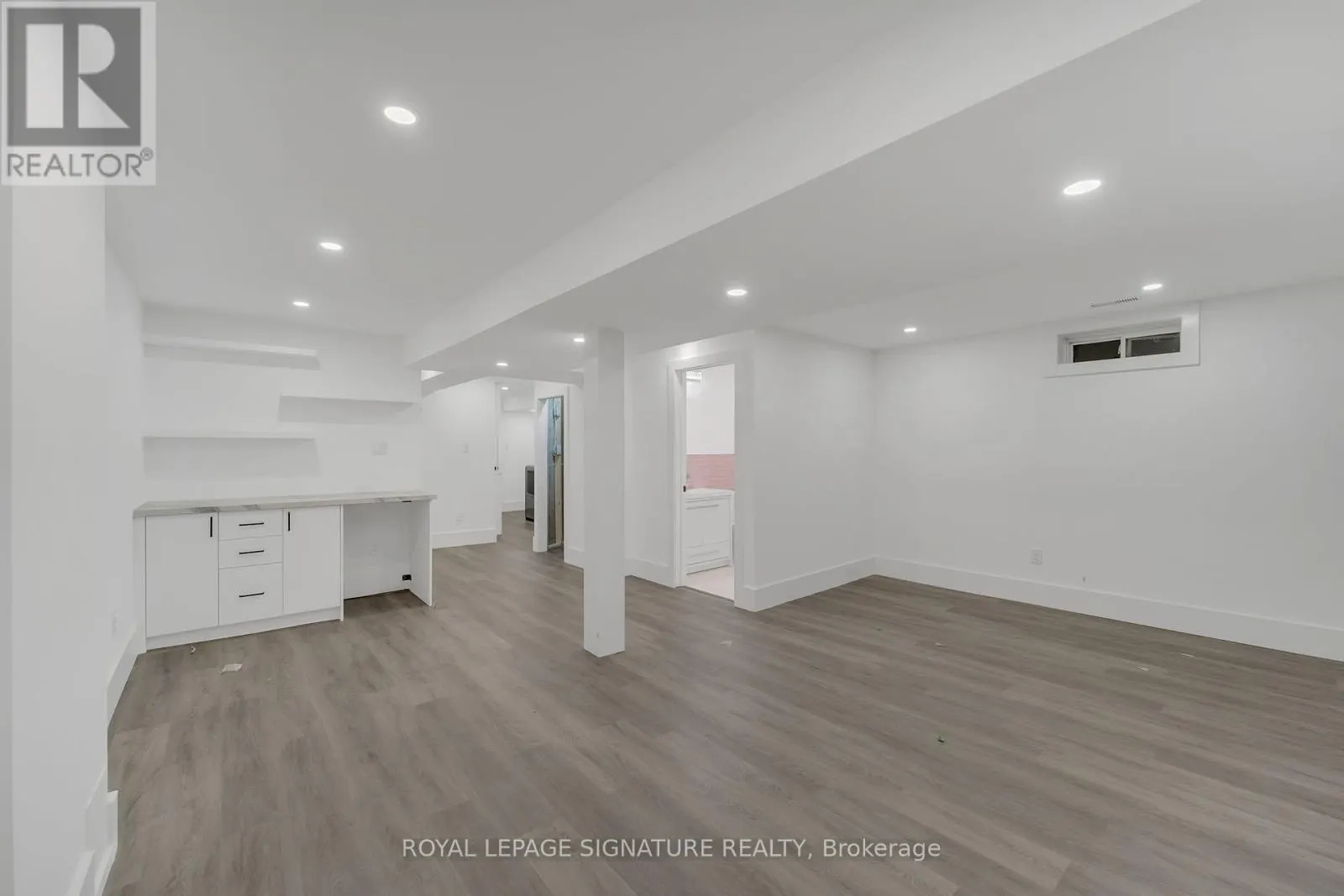 15 NATIONAL PINE DRIVE