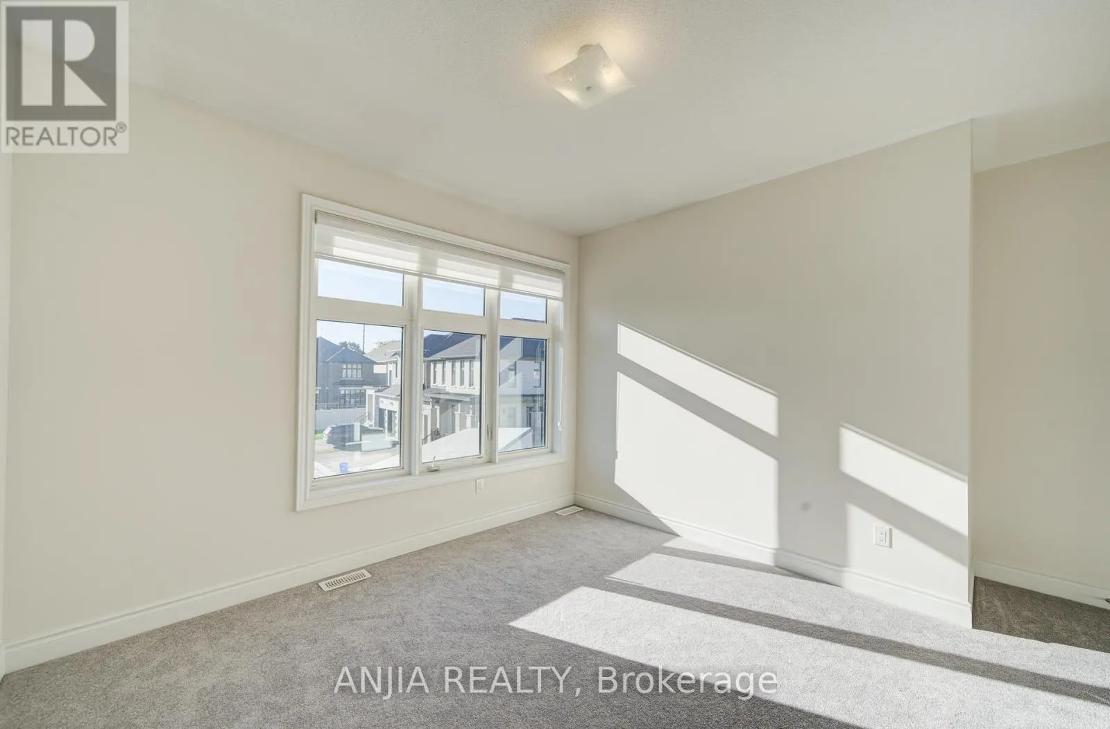 3 JOINER CIRCLE