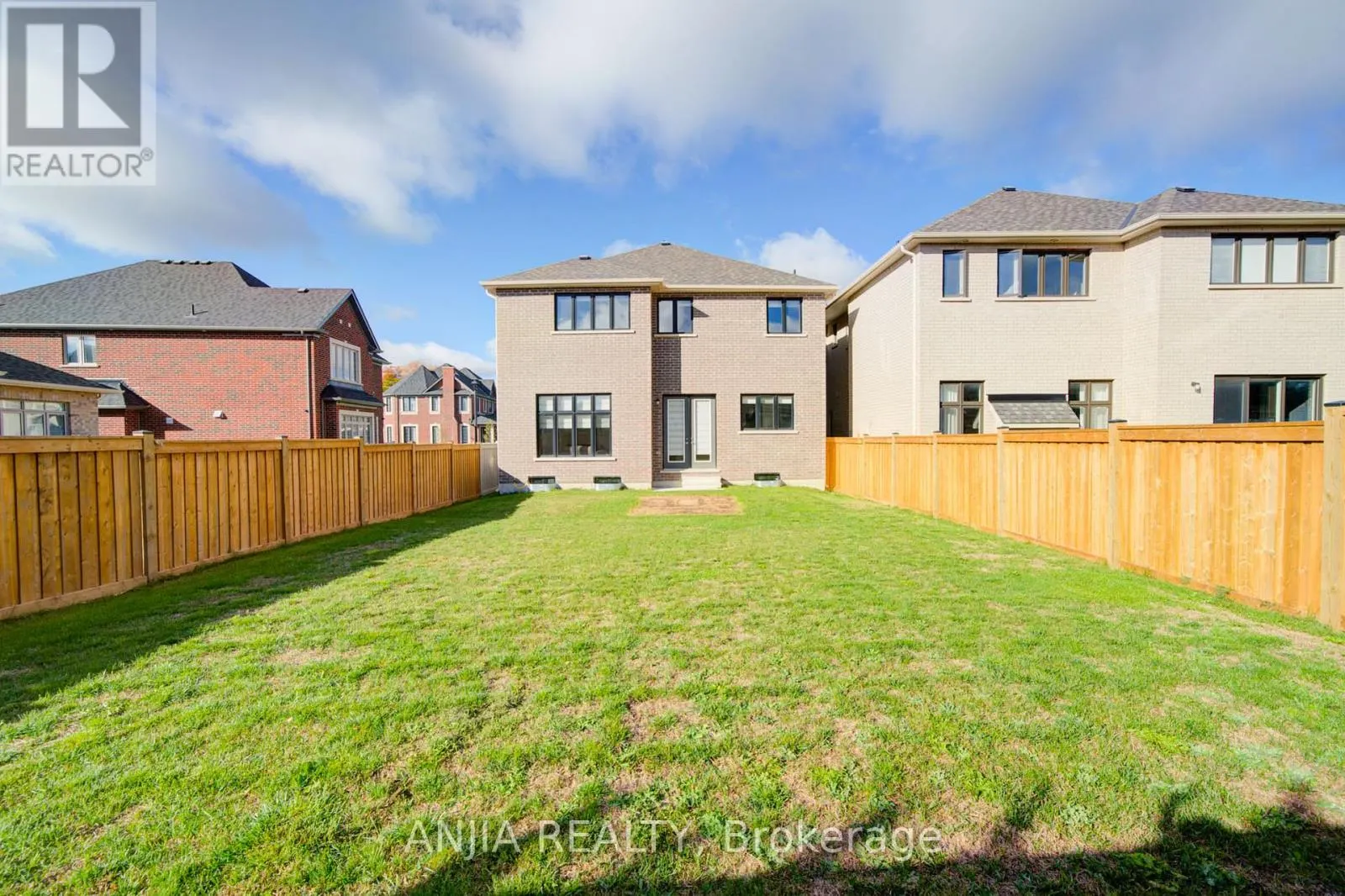3 JOINER CIRCLE