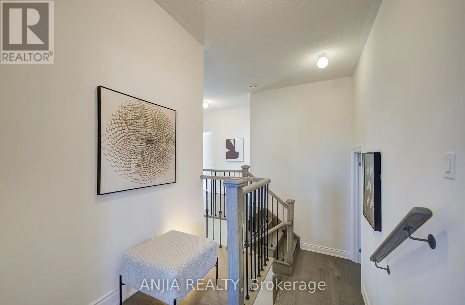3 JOINER CIRCLE